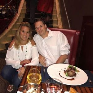 Meet your Posher, Wayne